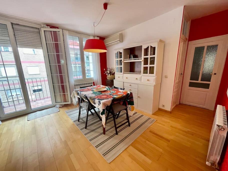 Acogedor Apartamento En ซาราโกซา ภายนอก รูปภาพ
