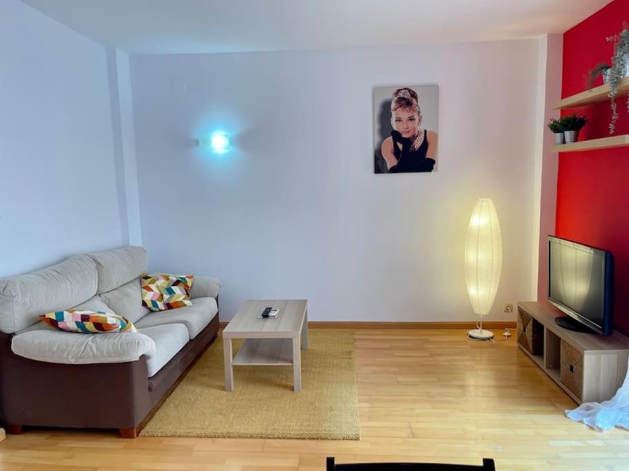 Acogedor Apartamento En ซาราโกซา ภายนอก รูปภาพ